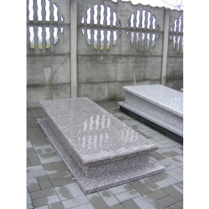Nr G15-K90Nagrobek Brąz królewskiWzór: sarkofagWymiar: 190x90x15-22 cm.
