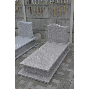 Nr G06-K90<br />Nagrobek Brąz królewski<br />Wzór: ćwierćwałek<br />Wymiar: 190x90x20 cm.